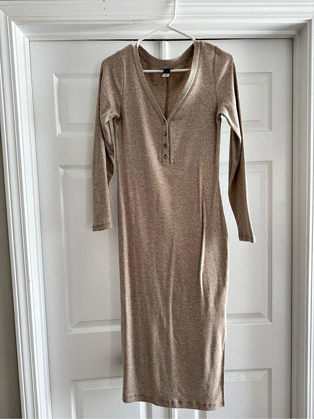 Old Navy Fitted Long-Sleeve Heathered Rib-Knit Henley Midi Dress Rib-Knit Henley
